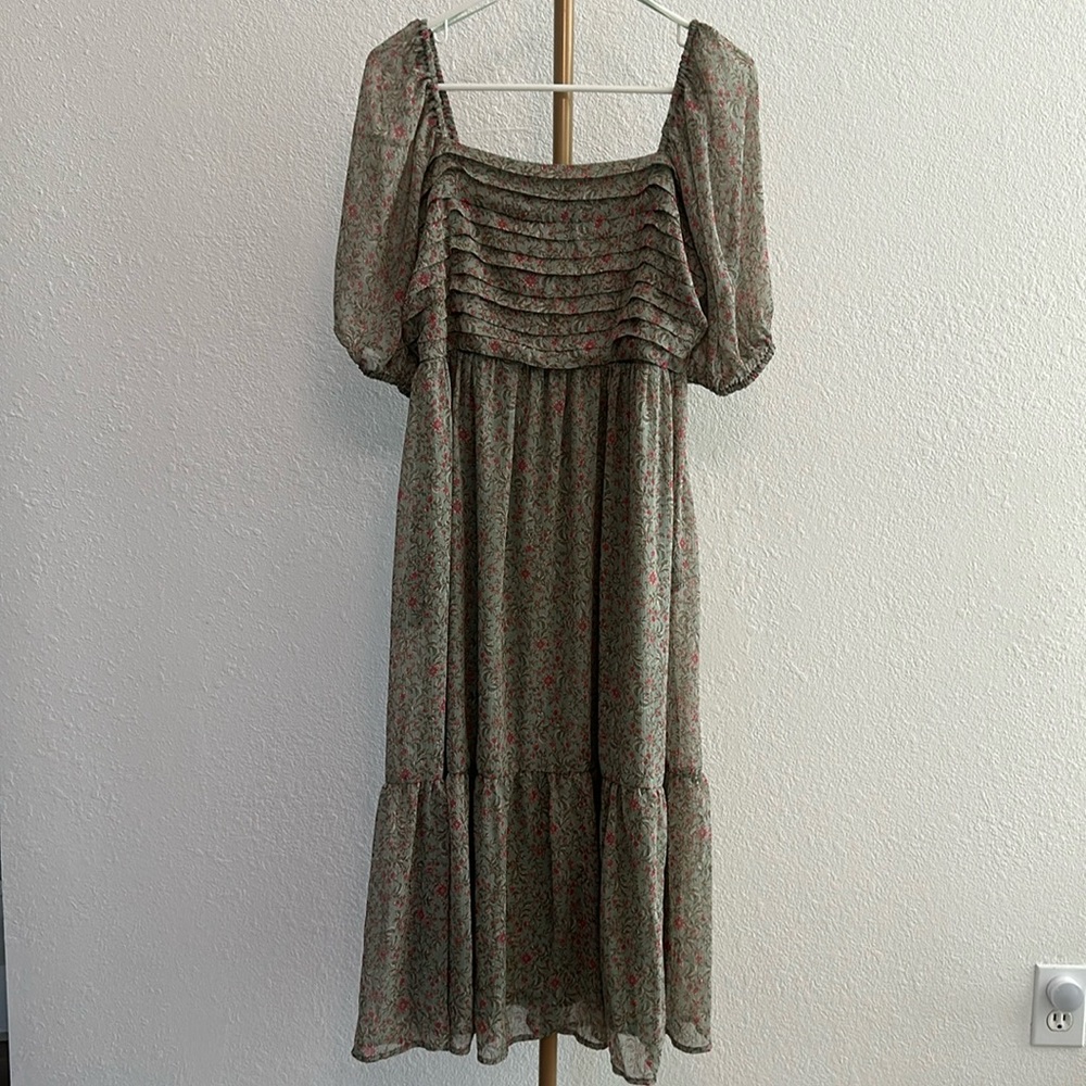 LC Lauren Conrad Green Smocked Puff Sleeve Sundress